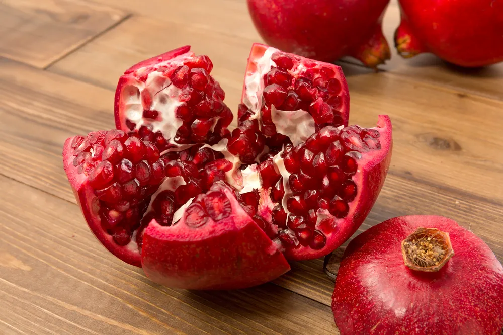 Гранат Pomegranate